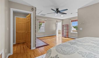 30 First School St, Bristol, RI 02809
