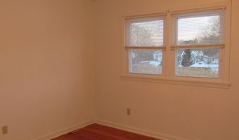 34 B Commodore St, Albany, NY 12205