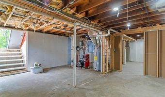99 Carolina Back Rd, Charlestown, RI 02813