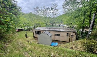 208 Lakeview Dr, Almond, NC 28702