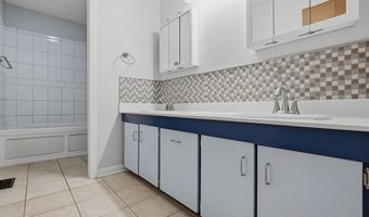 2206 Ashford Dr, Albany, GA 31721