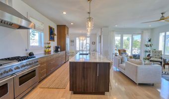 205 E SAVANNAH Rd, Lewes, DE 19958