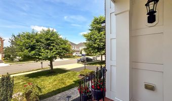 21264 FAIRHUNT Dr, Ashburn, VA 20148