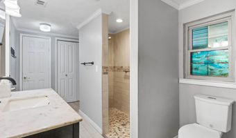 5709 Grove Rd, Bascom, FL 32423