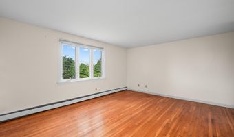 93 Harris Meadow Ln, Barnstable, MA 02630