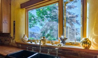 37 Gallina Canyon Rd, Valdez, NM 87580