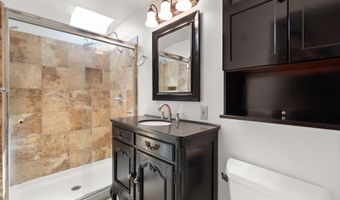 517 Coal Ave SE, Albuquerque, NM 87102