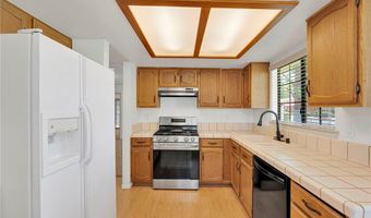 11671 Maple St, Apple Valley, CA 92308