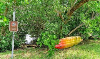 136 CRESCENT Dr, Anna Maria, FL 34216