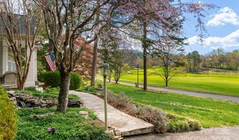 54 Fairway Rd, Asheville, NC 28804