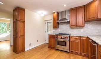1901 ACORN Ln, Abington, PA 19001