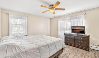 123 Mount Hope Ave, Bangor, ME 04401