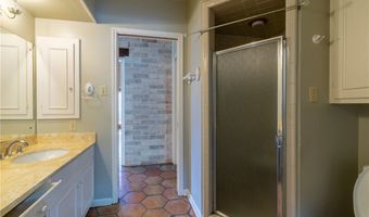 1307 Lincoln St, Alice, TX 78332
