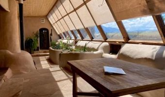 97 Calle Conejo, Arroyo Hondo, NM 87513