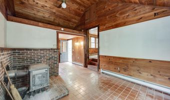 20 Sun Cir, Bourne, MA 02532