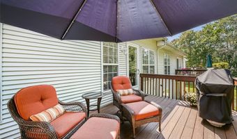 660 Elmwood Pt, Aurora, OH 44202