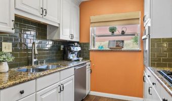 4331 Helix Canyon Dr, La Mesa, CA 91941