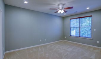 21 STARFIRE Ct, Dover, DE 19901