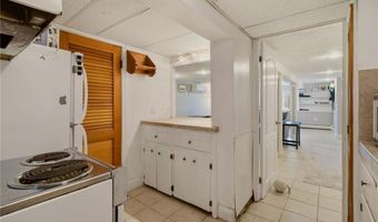 10 Kerins Ter, Newport, RI 02840