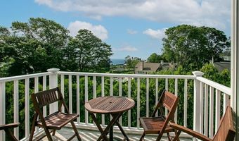 1 Seaview Ave 4, Newport, RI 02840