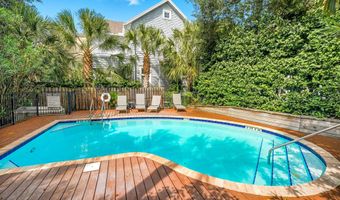 50 BEACH COTTAGE Ln, Atlantic Beach, FL 32233