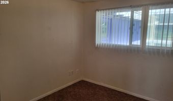 945 N 4TH St, Aumsville, OR 97325