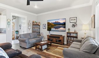 682 STUART Rd, Adkins, TX 78101