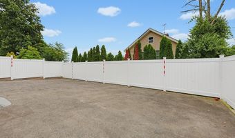 31 Hallron St, Boston, MA 02136