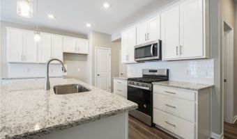 945-2 Memory Ln, Aurora, OH 44202