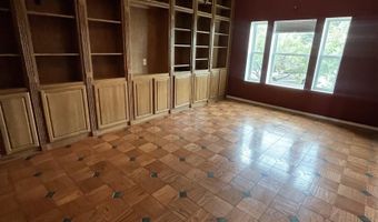 808 Dennis Way, Carlsbad, NM 88220