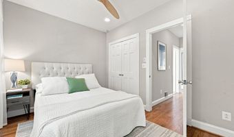 309 K St SE, Washington, DC 20003