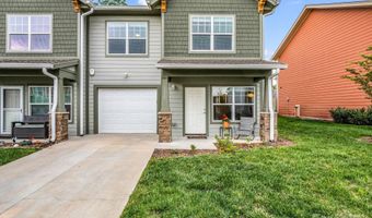1215 Pauline Trail Dr, Arden, NC 28704