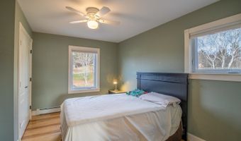 86 Forty Rd, Barton, VT 05822