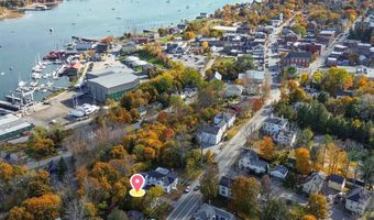 227 High St, Belfast, ME 04915