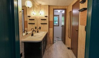 443 Piccadilly Cir, Bismarck, ND 58504