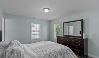 55 Vine St, East Greenwich, RI 02818