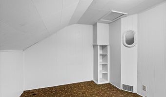 285 Division St, Algoma, WI 54201