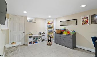 138 MERCY St, Philadelphia, PA 19148