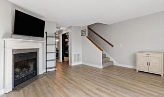 47 Morgan Ave 45, Johnston, RI 02919