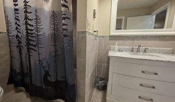 136 Birch Dr, Blakeslee, PA 18610