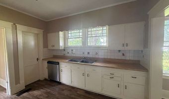 328 S Main St S, Ashburn, GA 31714