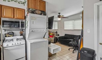 9535 Lakeview Dr, La Mesa, CA 91942