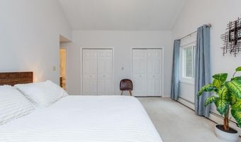 37 Standish Way, Amherst, NH 03031