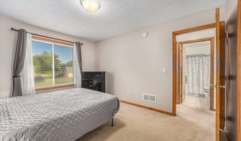 1796 River Bend Dr, Allegan, MI 49010