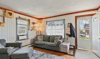 23096 W Lake Shore Dr, Antioch, IL 60002
