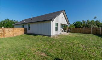 1047 N King St, Alice, TX 78332
