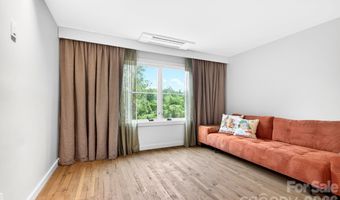 48 Woodvale Ave, Asheville, NC 28804