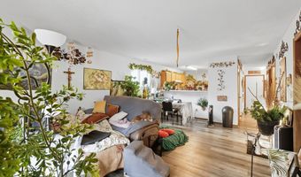 631 Deer Trail Dr, Indianapolis, IN 46217