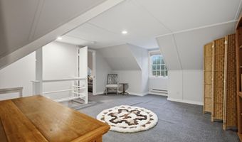 2 BELLEMORE Rd, Baltimore, MD 21210