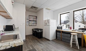 2 Bangor St, Augusta, ME 04330